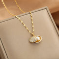 Shell Rhinestone Necklace