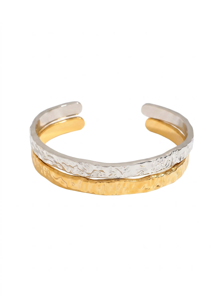 Wavy Bangle